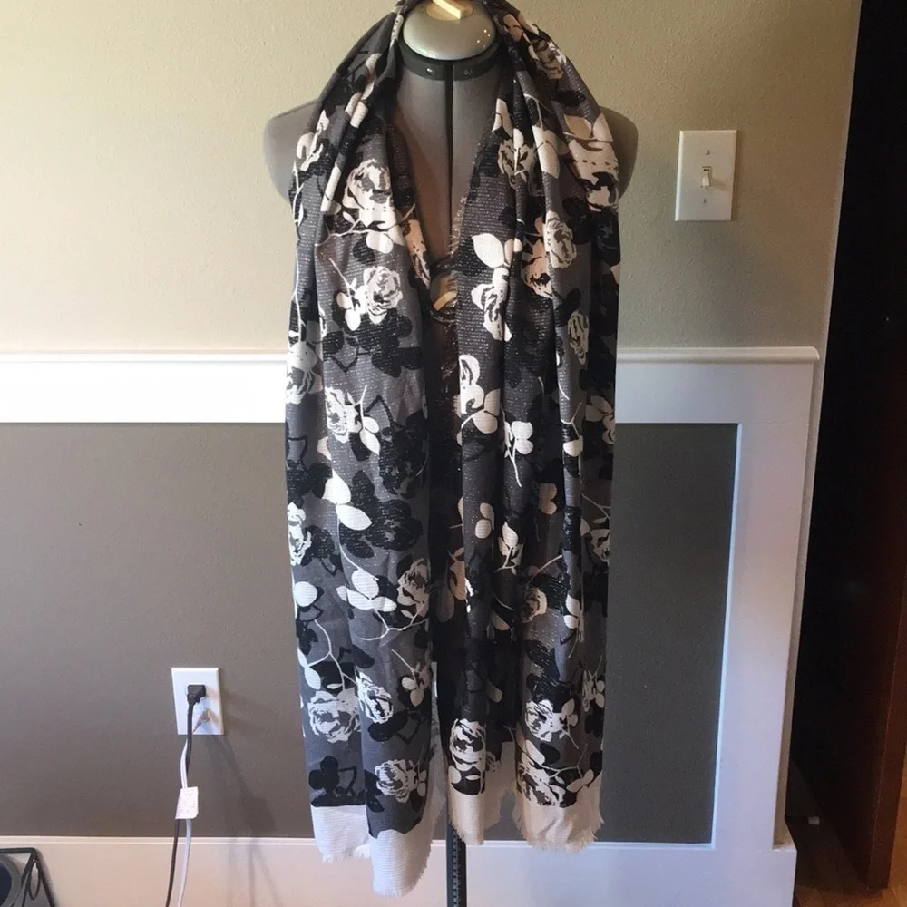 Oversized rose scarf wrap, black, white, gray